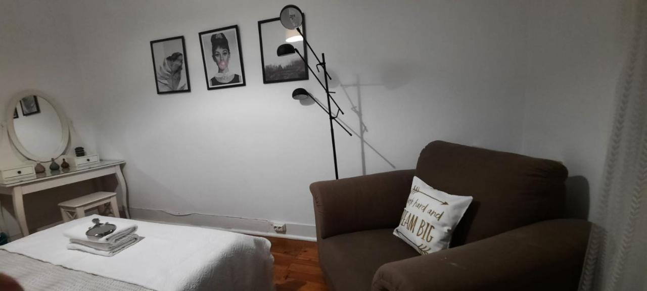 Sunny Terrace Apt, Close To Downtown! 2 Bedroom Flat Lisboa エクステリア 写真