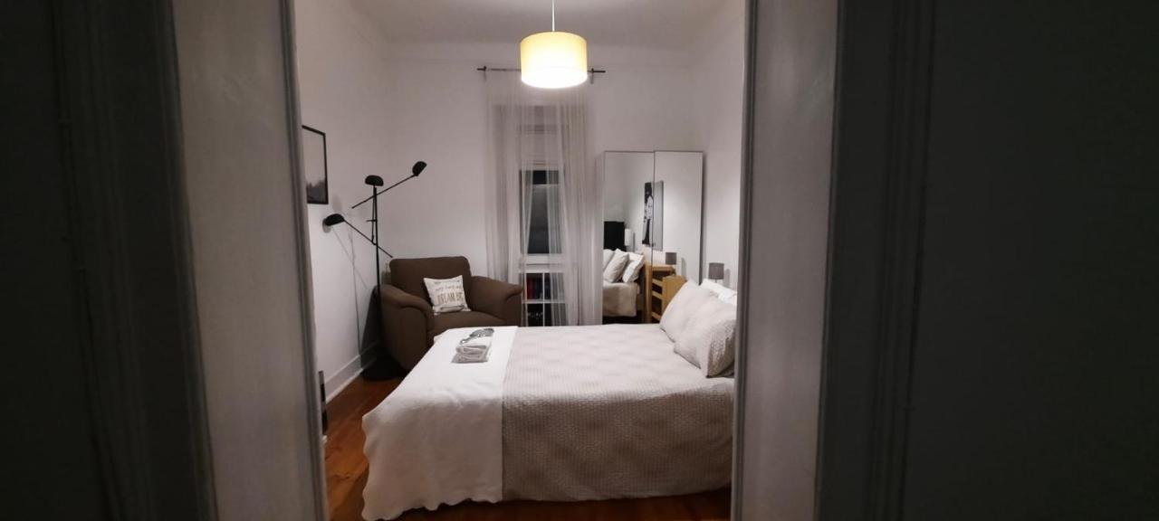 Sunny Terrace Apt, Close To Downtown! 2 Bedroom Flat Lisboa エクステリア 写真