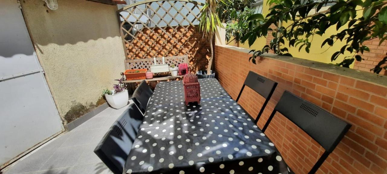 Sunny Terrace Apt, Close To Downtown! 2 Bedroom Flat Lisboa エクステリア 写真