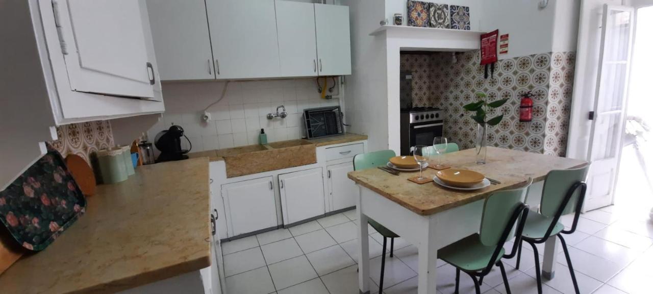 Sunny Terrace Apt, Close To Downtown! 2 Bedroom Flat Lisboa エクステリア 写真