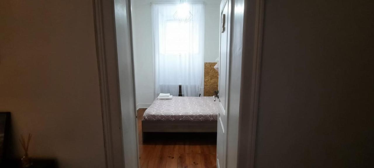 Sunny Terrace Apt, Close To Downtown! 2 Bedroom Flat Lisboa エクステリア 写真